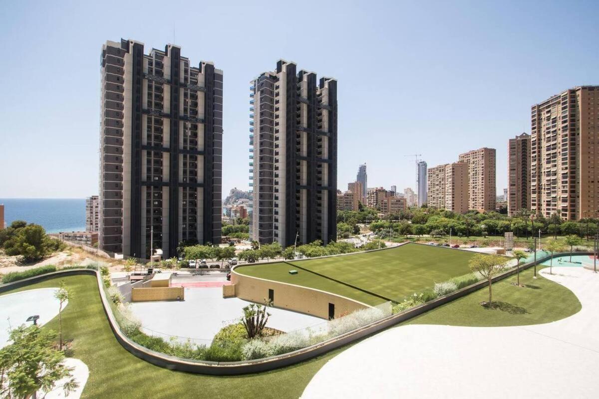Intempo Luxury Sky View & Spa Resort Benidorm Extérieur photo