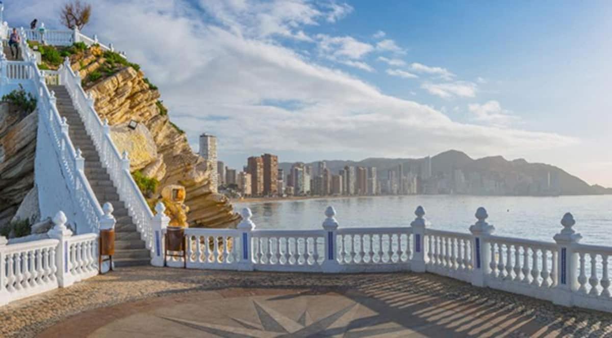 Intempo Luxury Sky View & Spa Resort Benidorm Extérieur photo